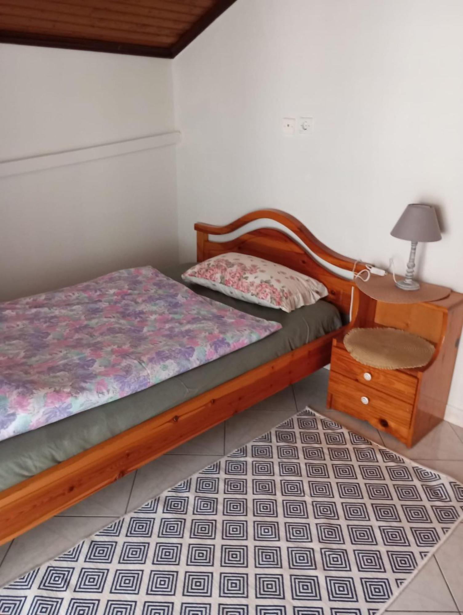 S.T Family Apartement Каламбака Екстер'єр фото